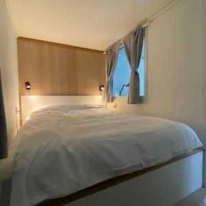 Entire Renovated From 1780 With Kitchen, Bath, Bedroom, And Living In Skuteviken Apartment